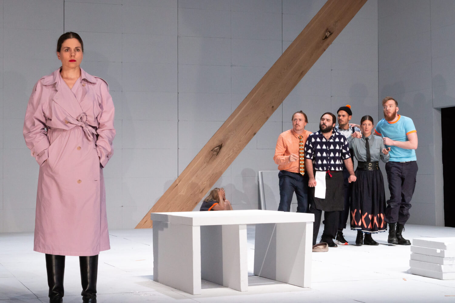 Das "Andorra"-Ensemble am Theater Paderborn