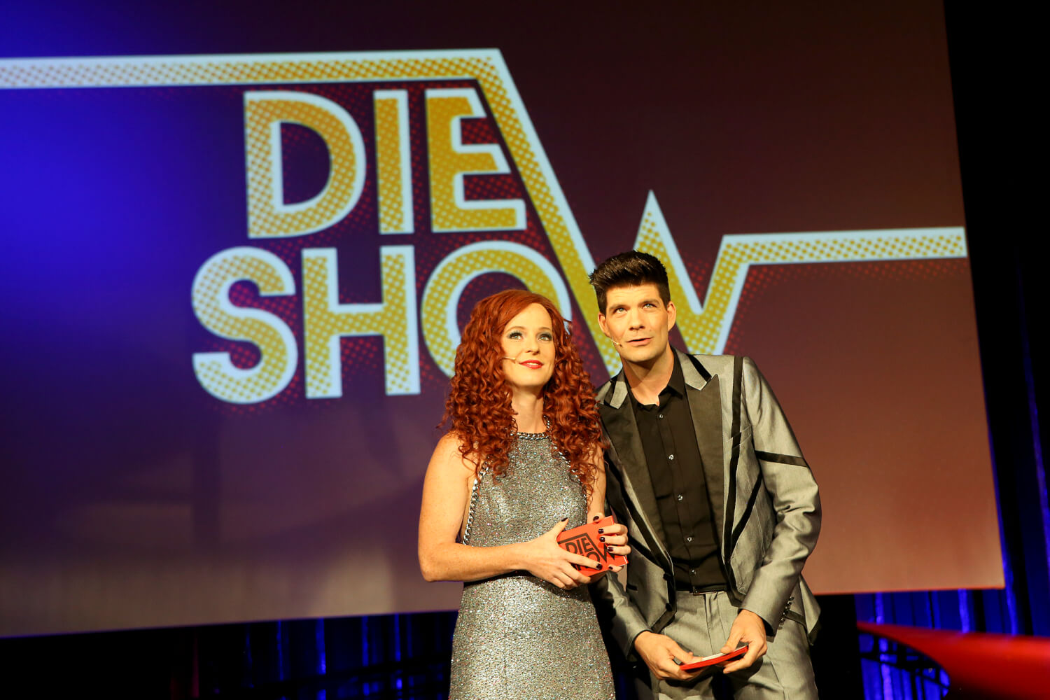 Die Moderatoren der "Die Show" (Julia Schubert, Frank Genser)