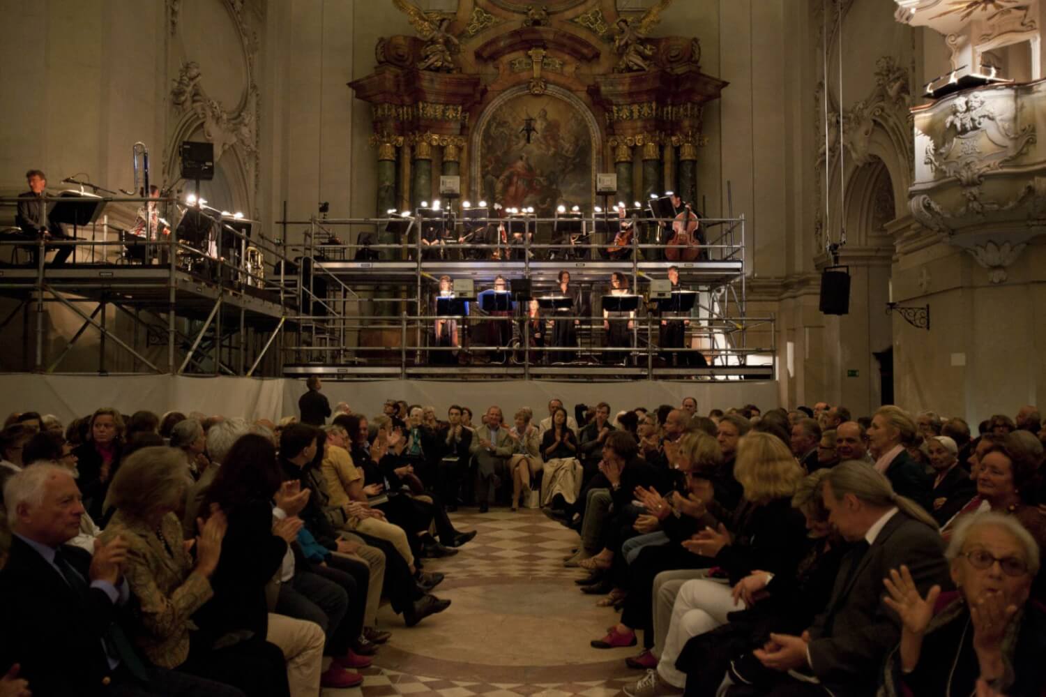 Luigi Nonos "Prometeo" in der Salzburger Kollegienkirche