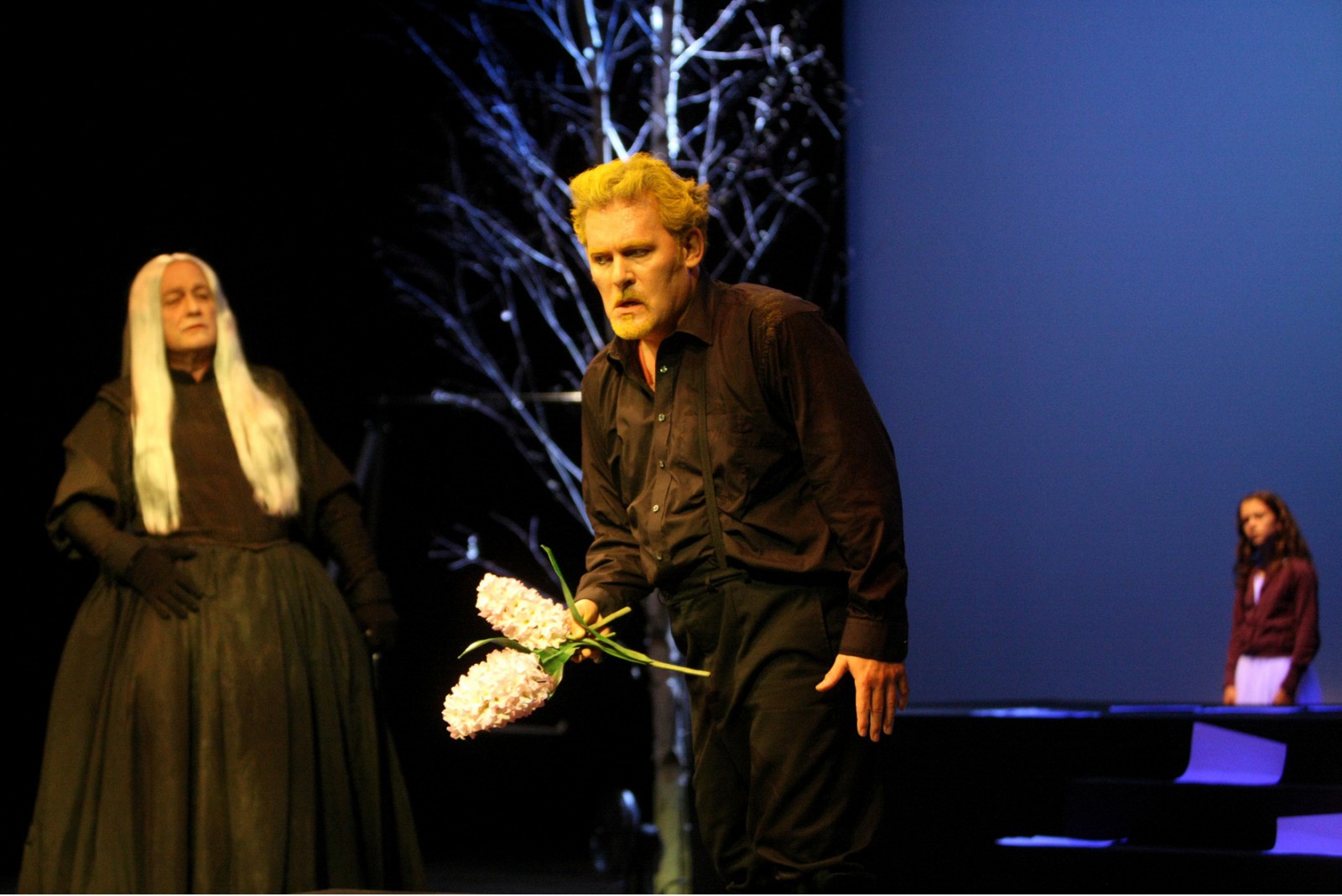 Szene aus "Der blonde Eckbert“ am Mecklenburgischen Staatstheater Schwerin.