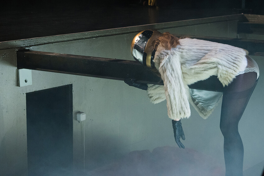 Die Uraufführung von Katja Brunners "Die Hölle ist auch nur eine Sauna" am Stuttgarter Theater Rampe