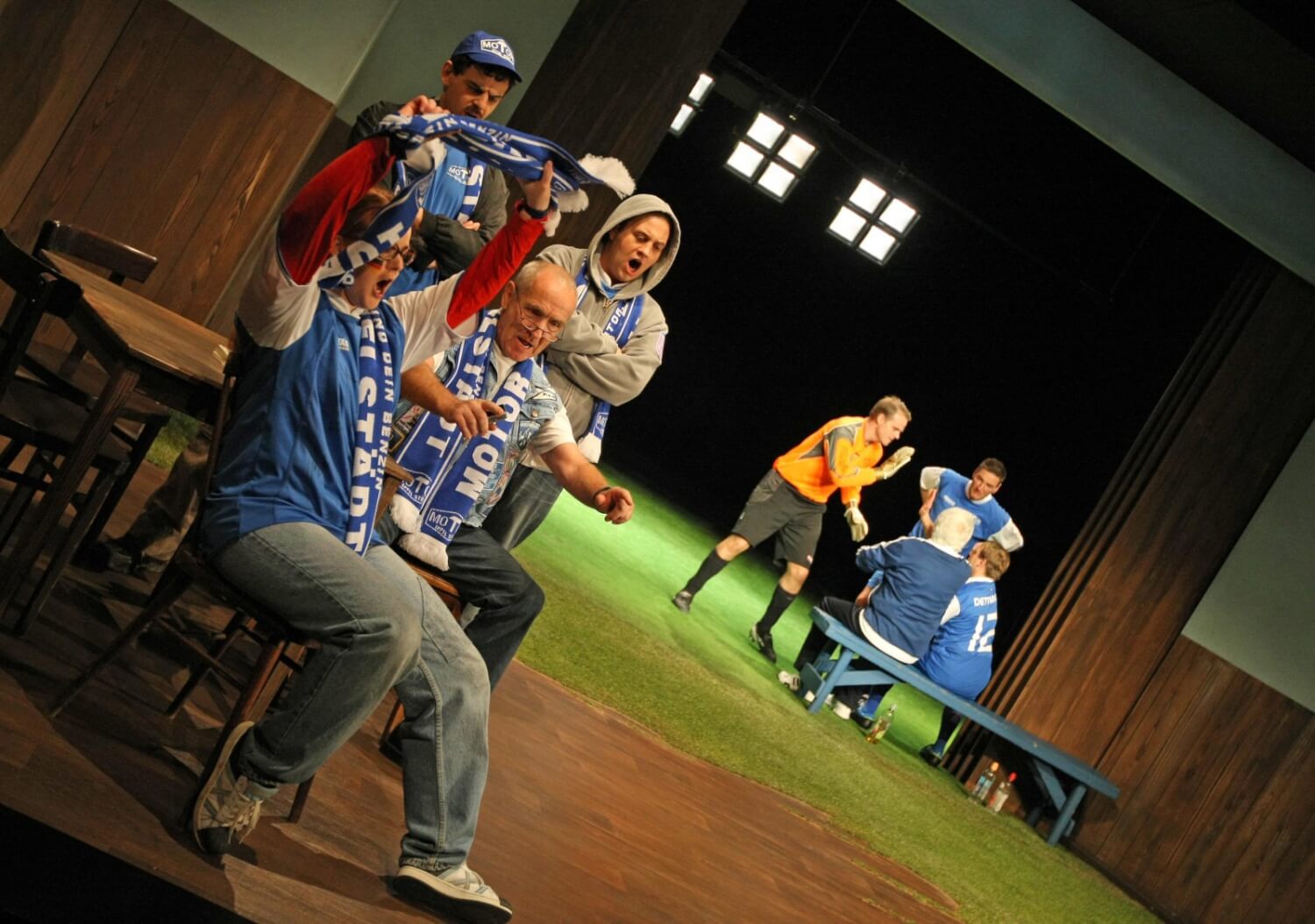 "Der Aufstieg der Amateure", Fußballkrimi mit Pauken und Trompeten in Rudolstadt.