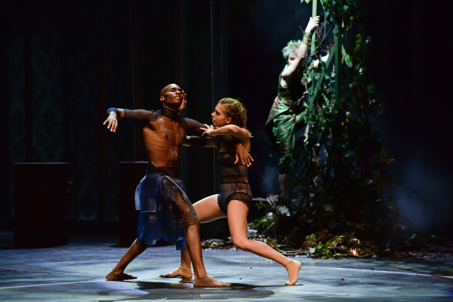 Emma Kate Tilson (Titania) und Jamal Callender (Oberon)