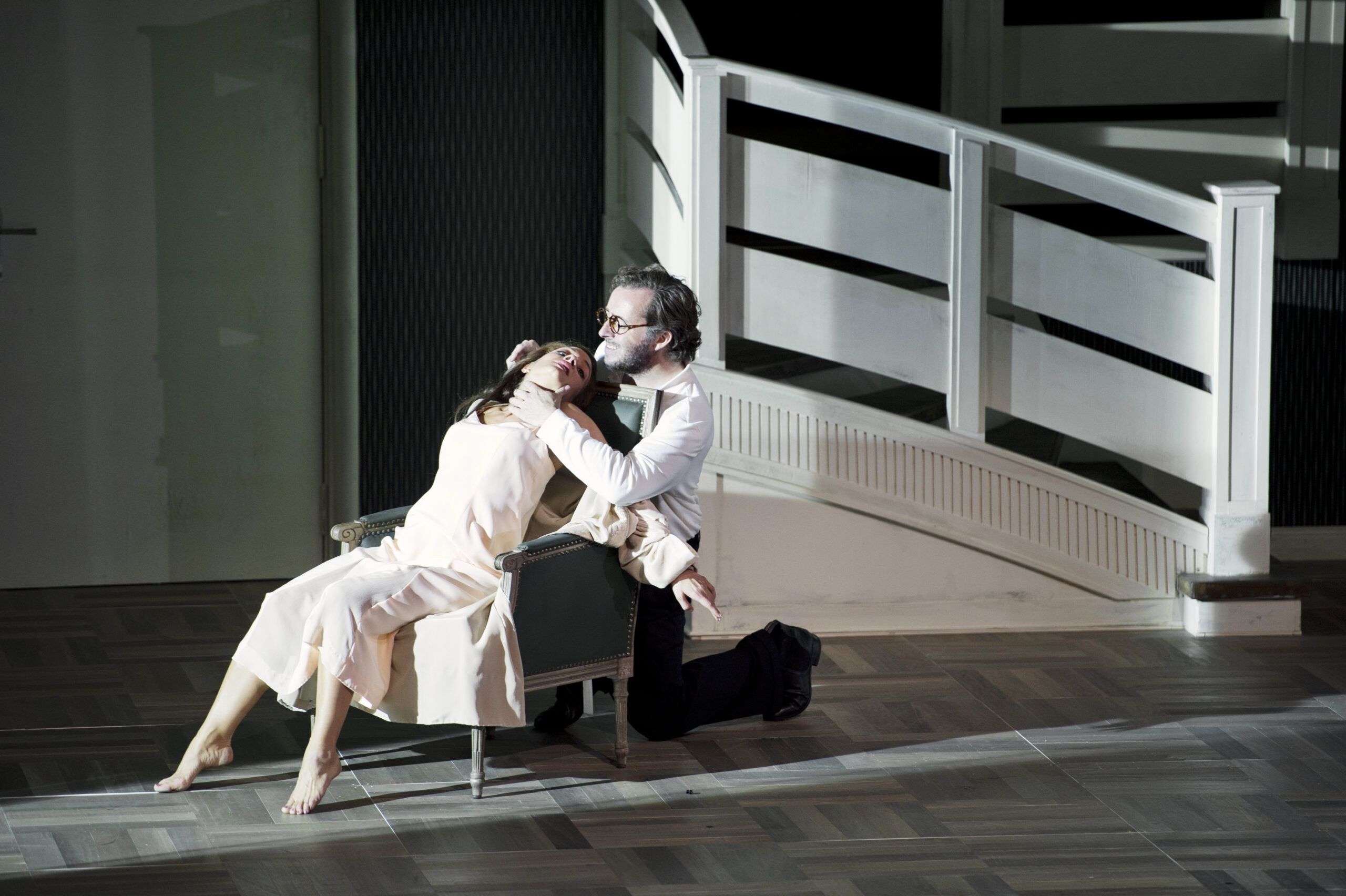 Christiane Karg (Mélisande) und Christian Gerhaher (Pelléas) in Claus Guths Inszenierung an der Oper Frankfurt.