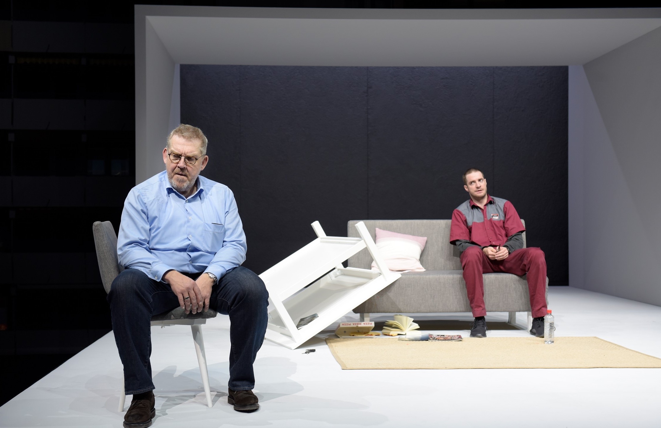 Dietmar Bär und Fridolin Sandmeyer in der Uraufführung "Furor" am Schauspiel Frankfurt