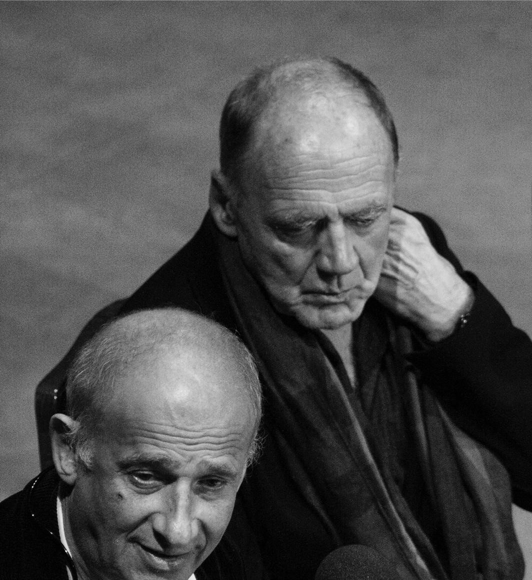 Bruno Ganz (rechts) mit Regisseur Luc Bondy bei einer Podiumsdiskussion im Pariser Theater Odéon