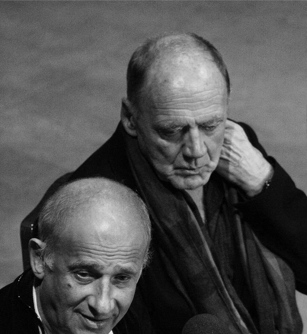 Bruno Ganz (rechts) mit Regisseur Luc Bondy bei einer Podiumsdiskussion im Pariser Theater Odéon