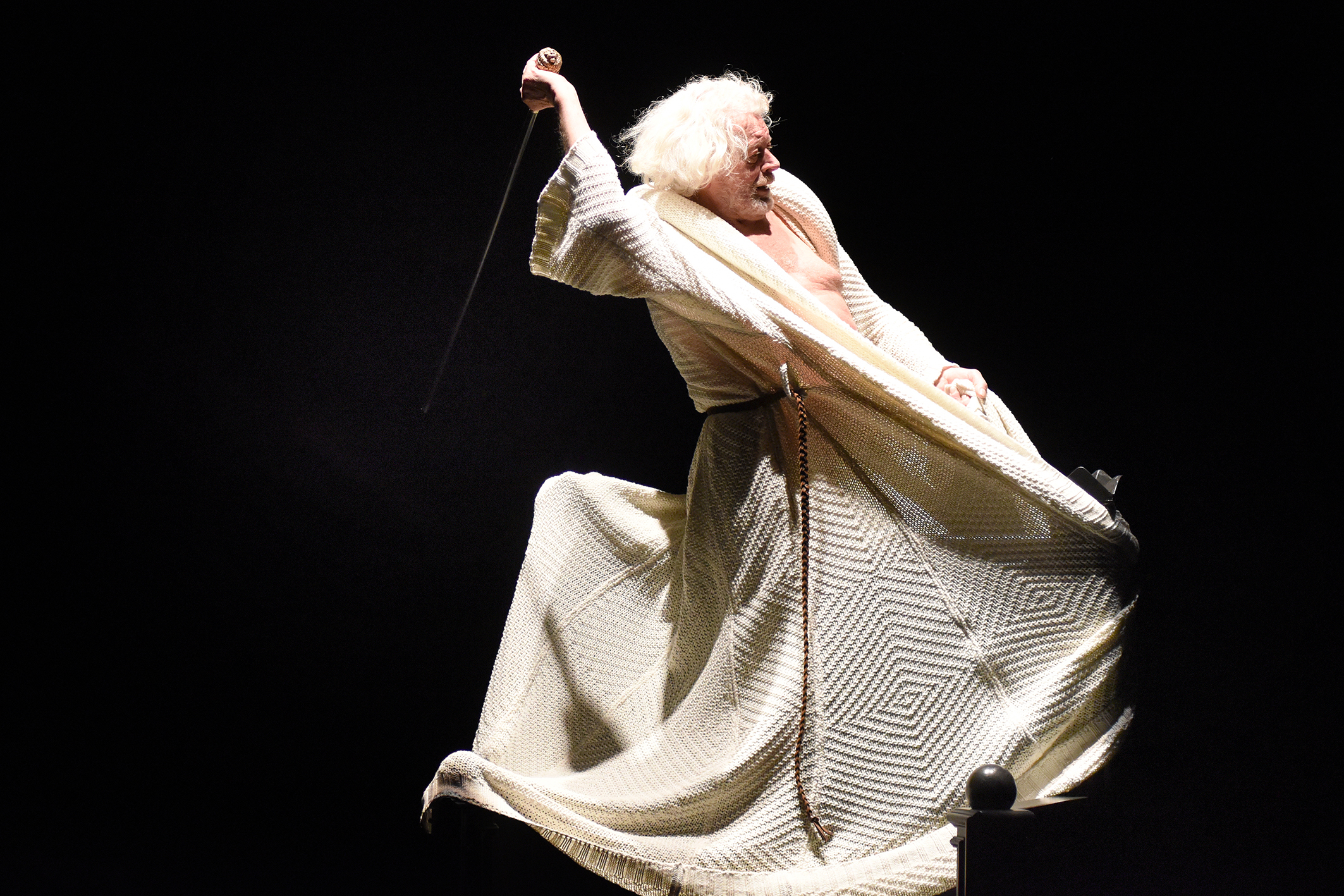Einer, der nach wie vor in Bann zieht: Tänzer Egon Madsen als König Lear
