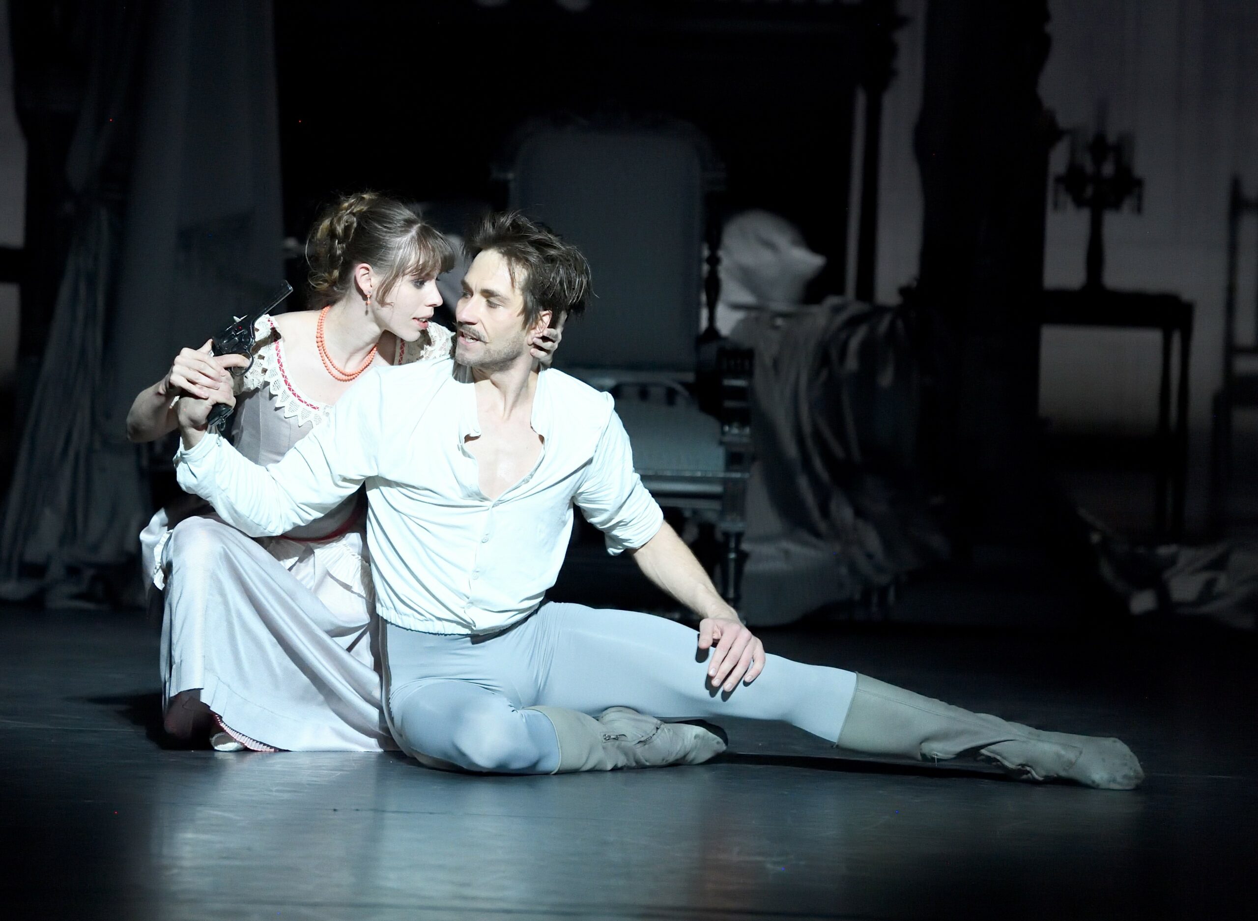 Elisa Badenes und Friedemann Vogel in der Stuttgarter Neuauflage von Kenneth MacMillans Ballett "Mayerling"