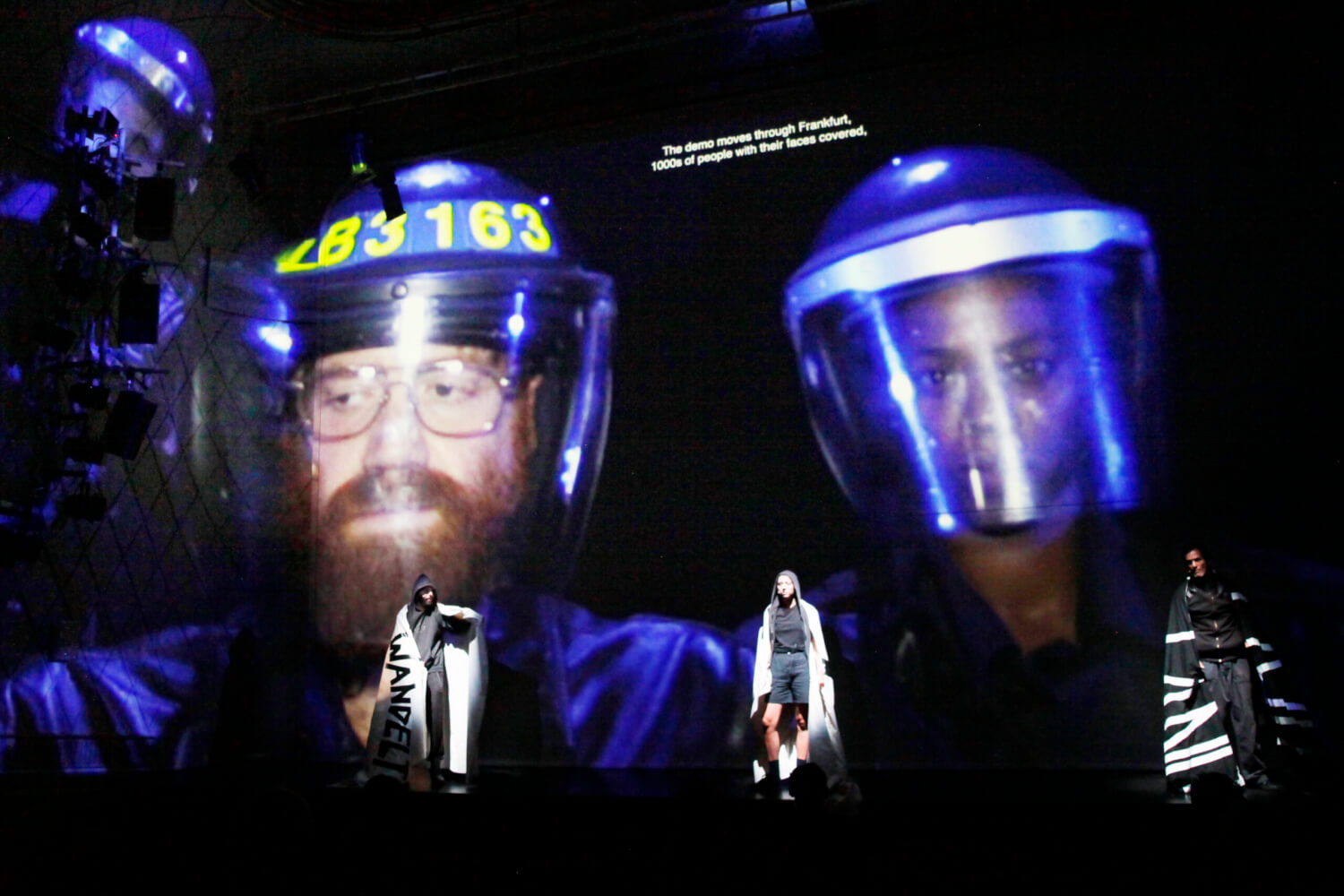 Karim Daoud, Linda Vaher, Mehmet Yılmaz in "Schwarzer Block"