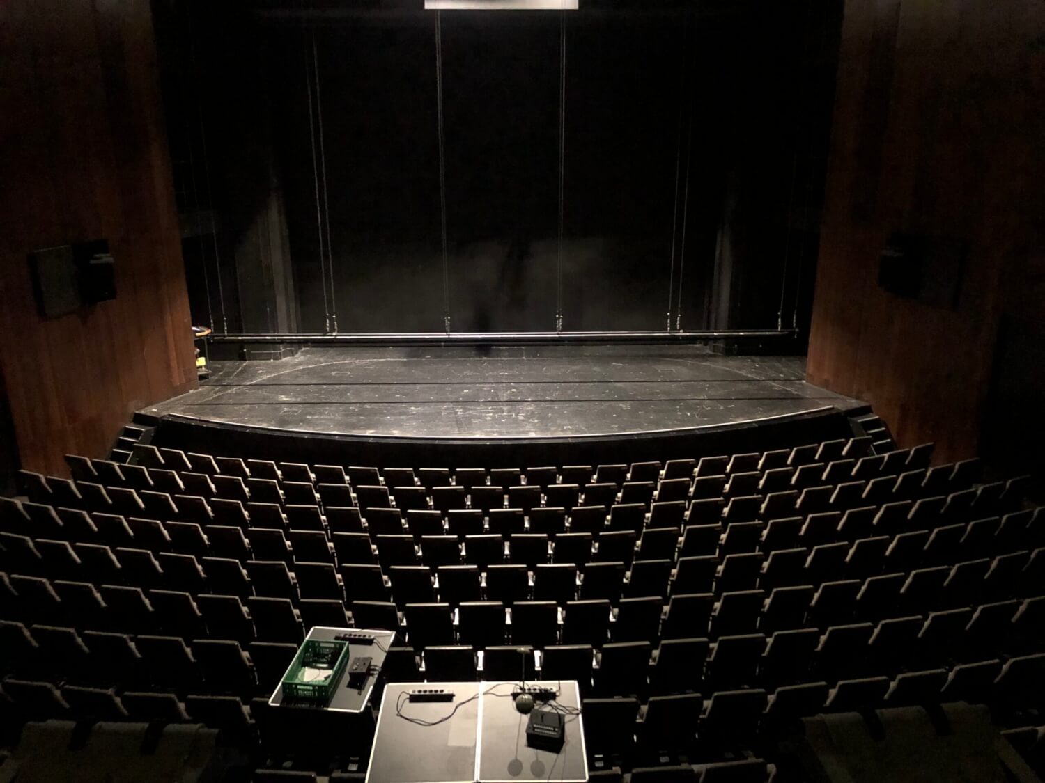 Gähnende Leere im Theater Bremen – so sieht es vielerorts schon seit Monaten aus. Das Foto entstand bereits im letzten Jahr im Rahmen des Adiowalks „Komm“. 