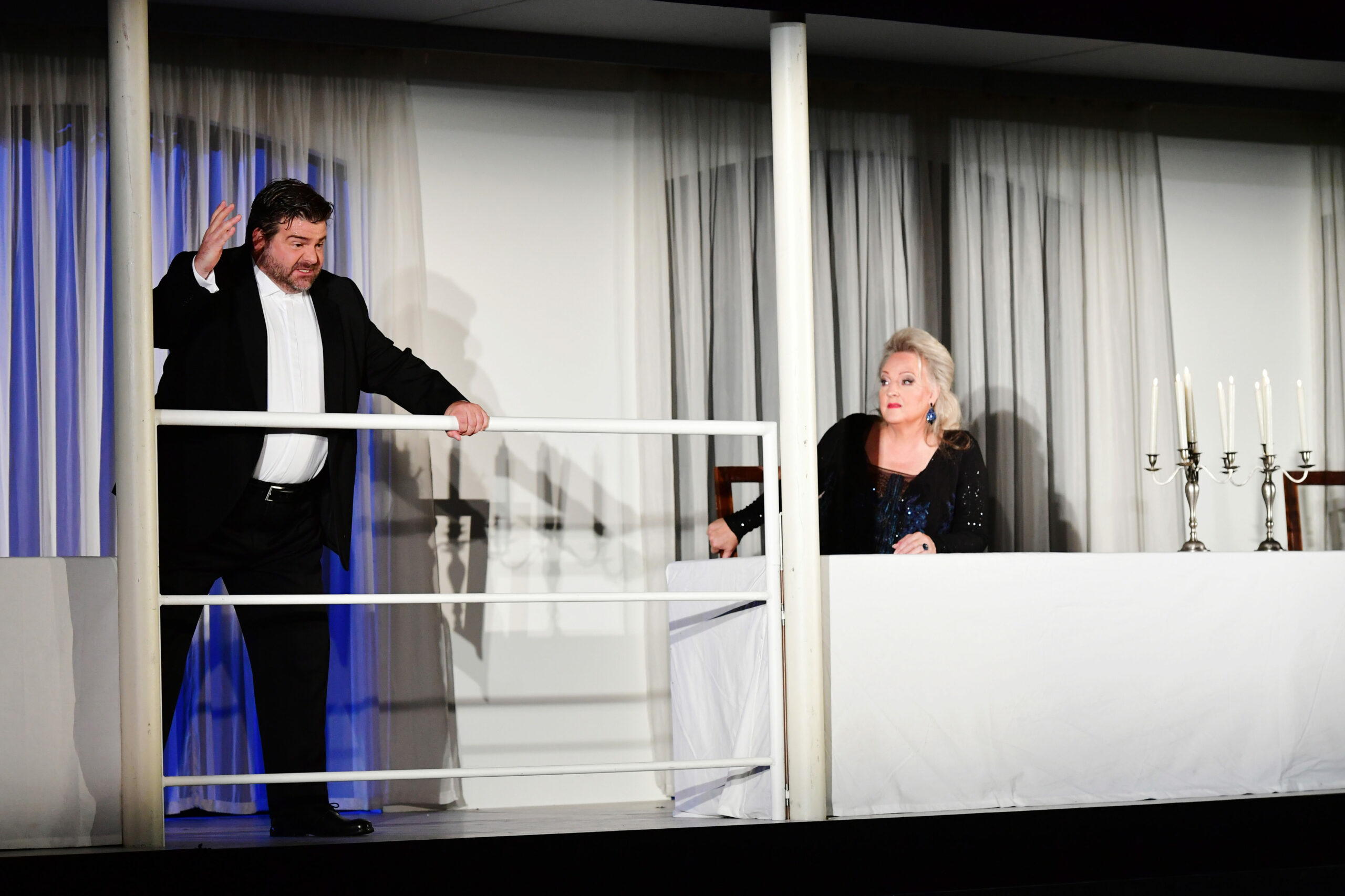 Tristan (Michael Weinius) und Isolde (Linda Watson) in „Tristan und Isolde“ an der Deutschen Oper am Rhein