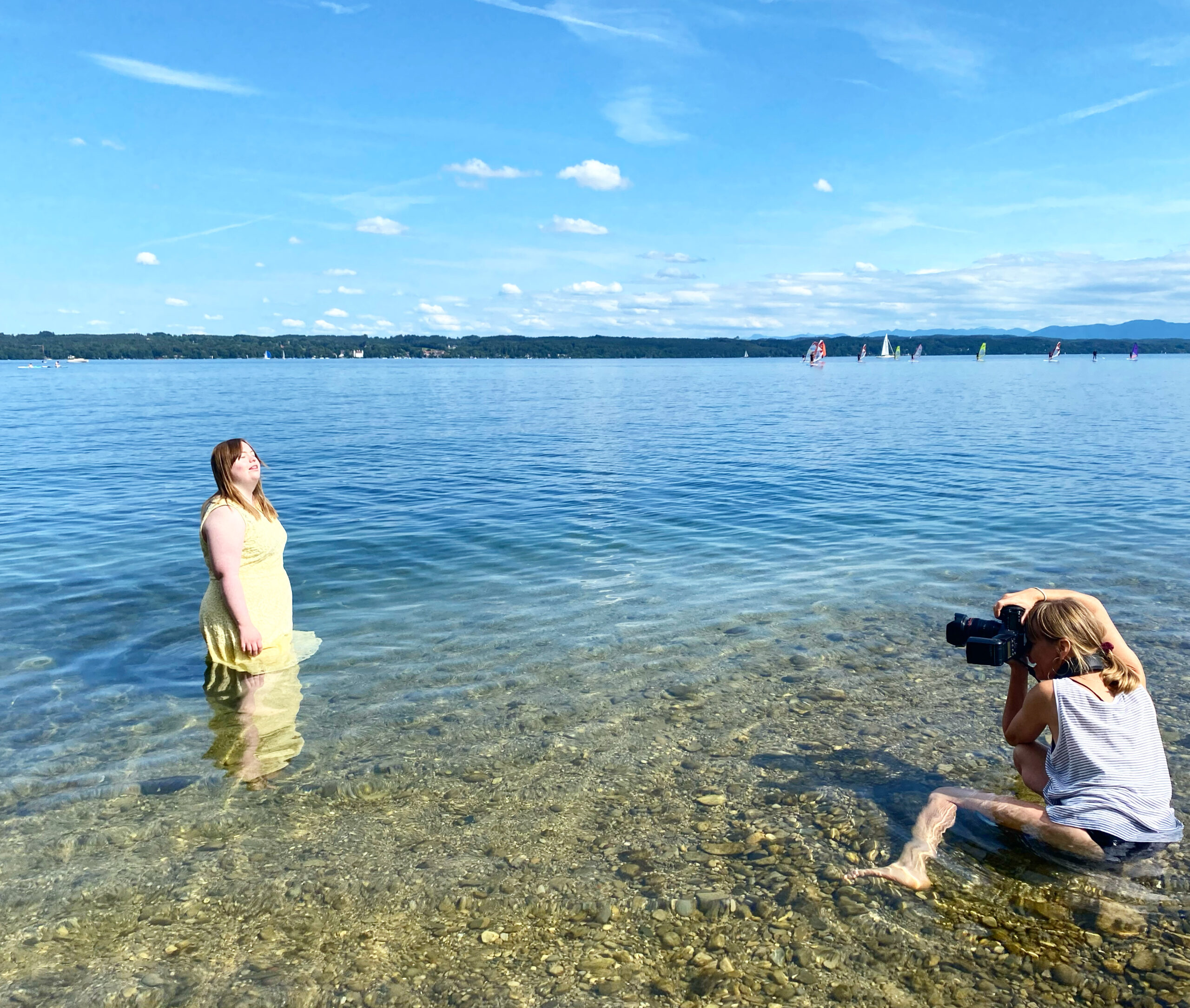 Luisa Wöllisch und Annette Hauschild von der Agentur Ostkreuz im Starnberger See