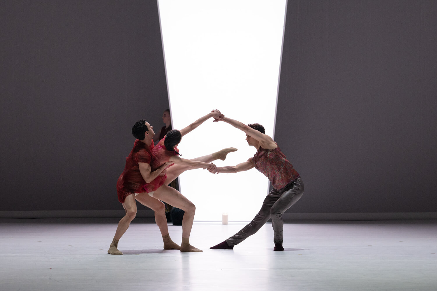 Ballett-Ensemble des Landestheaters Eisenach in „Licht!”