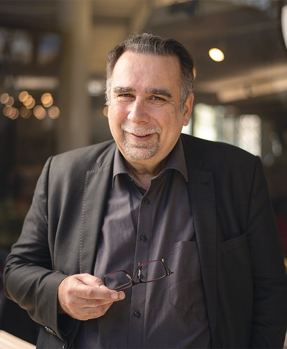 Zu sehen ist Manfred Langner, Intendant des Theater Trier.