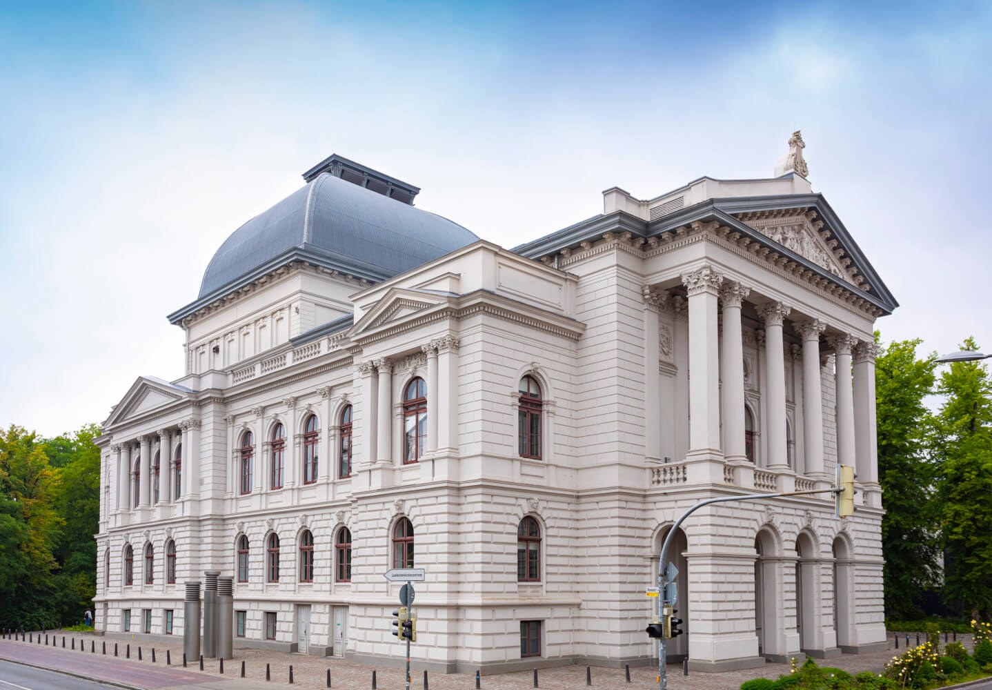 Oldenburgisches Staatstheater Ostansicht_c_Stephan_Walzl Man sieht das Oldenburgische Staatstheater von der Ostseite