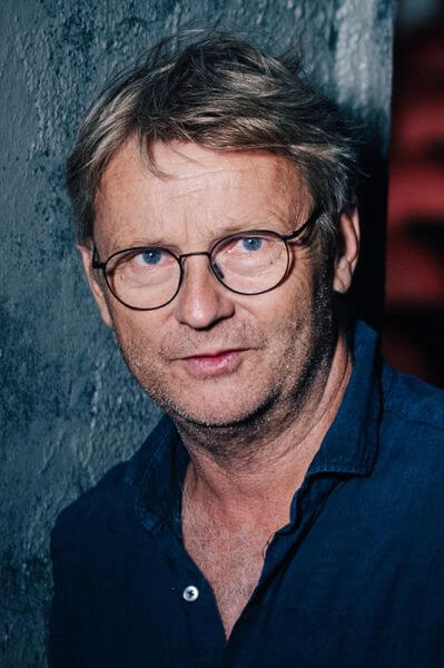 Man sieht René Heinersdorff, Theaterdirektor Komödie im Bayerischen Hof