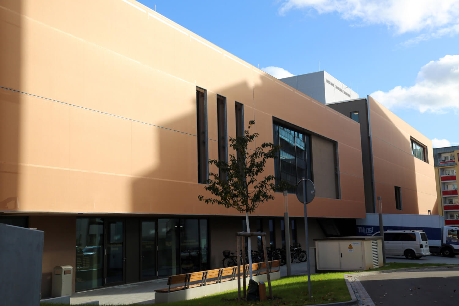 Theater Nordhausen_Interim Theater im Anbau Zu sehen ist die Interimsspielstätte des Theater Nordhausen