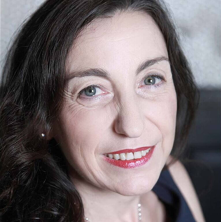 Zu sehen ist Isabella Vértes-Schütter, Intendantin des Ernst Deutsch Theaters