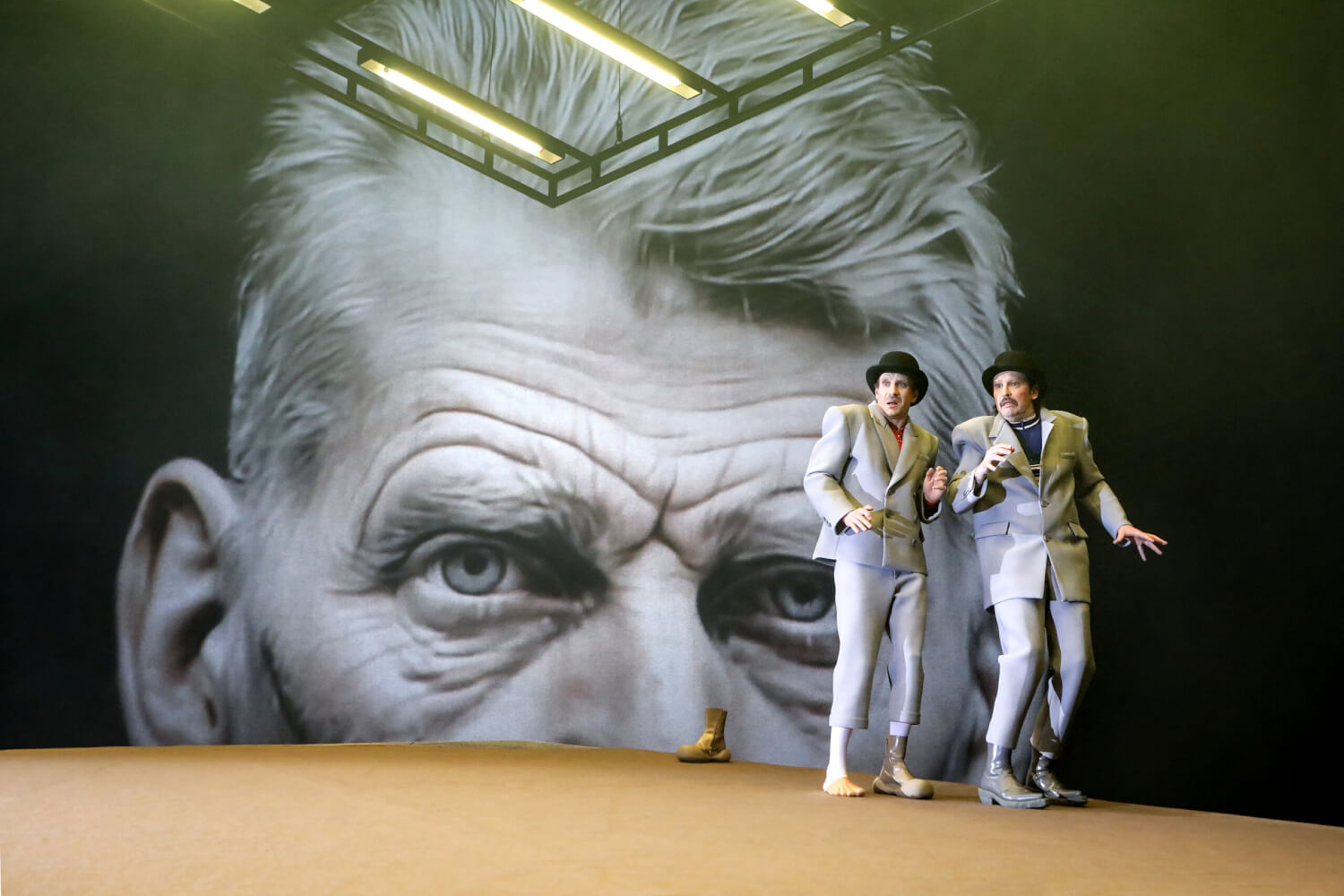 Max Rothbart und Felix von Manteuffel vor Beckett