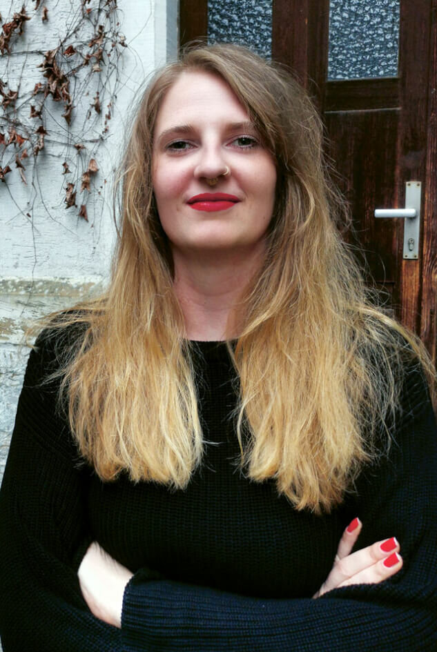 Man sieht Gina Jasmina Wannenwetsch, Leiterin Junges Theater der Badischen Landesbühne