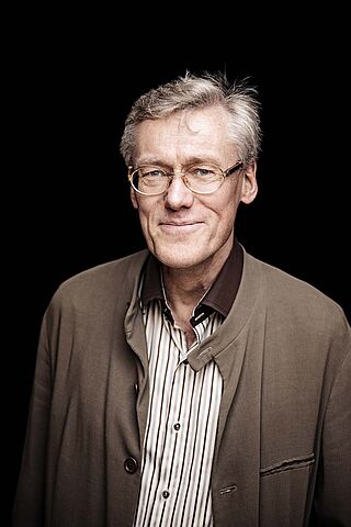 Man sieht Reinhard Linden, Operndirektor am Theater Kiel.