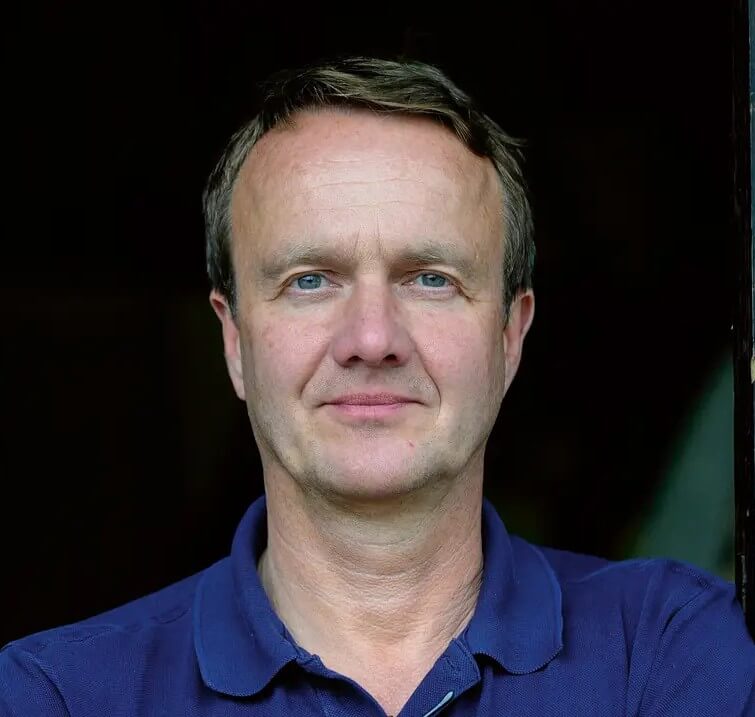 Zu sehen ist Thorsten Weckherlin, Intendant des Landestheater Tübingen