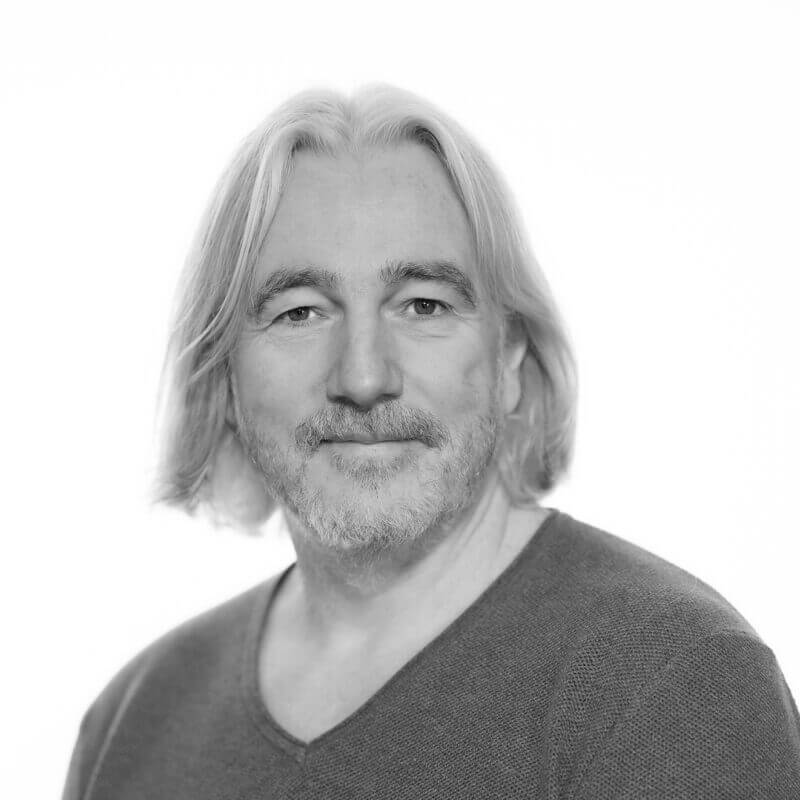 Zu sehen ist Christoph Roos, Schauspieldirektor Theater Krefeld Mönchengladbach