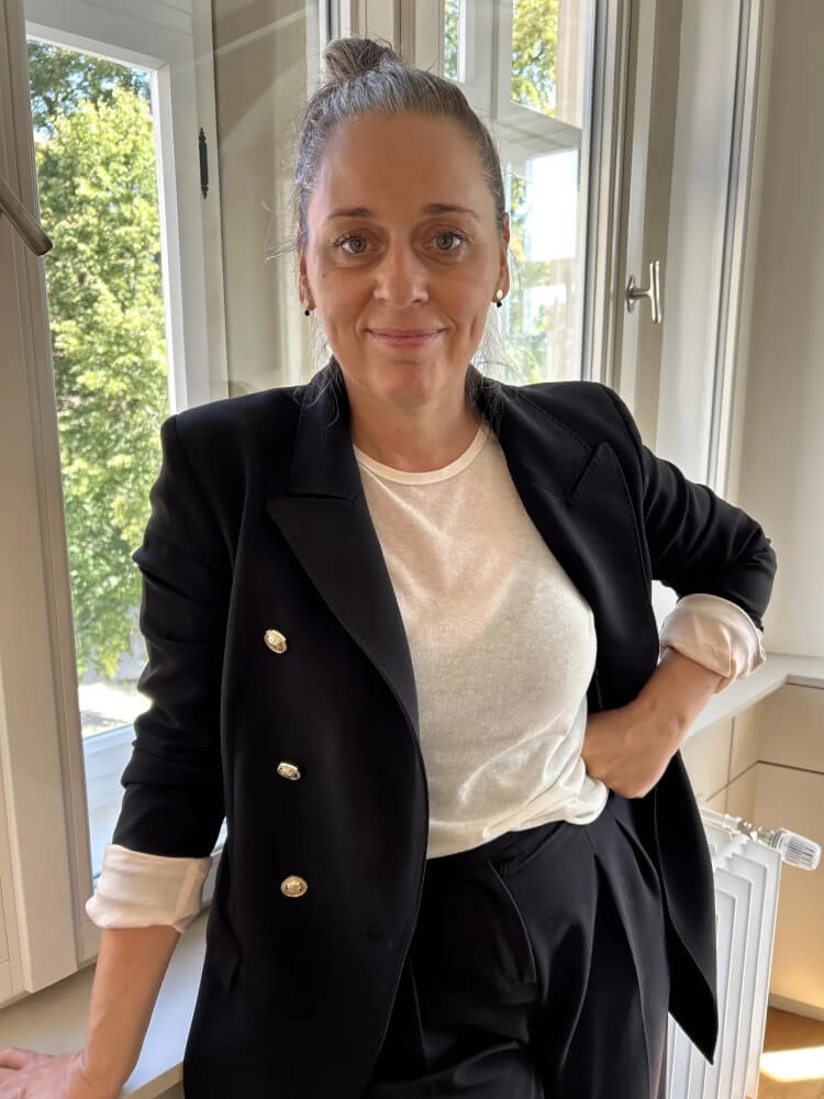 Zu sehen ist Jasmin Meindl, Intendantin des Landestheater Dinkelsbühl.