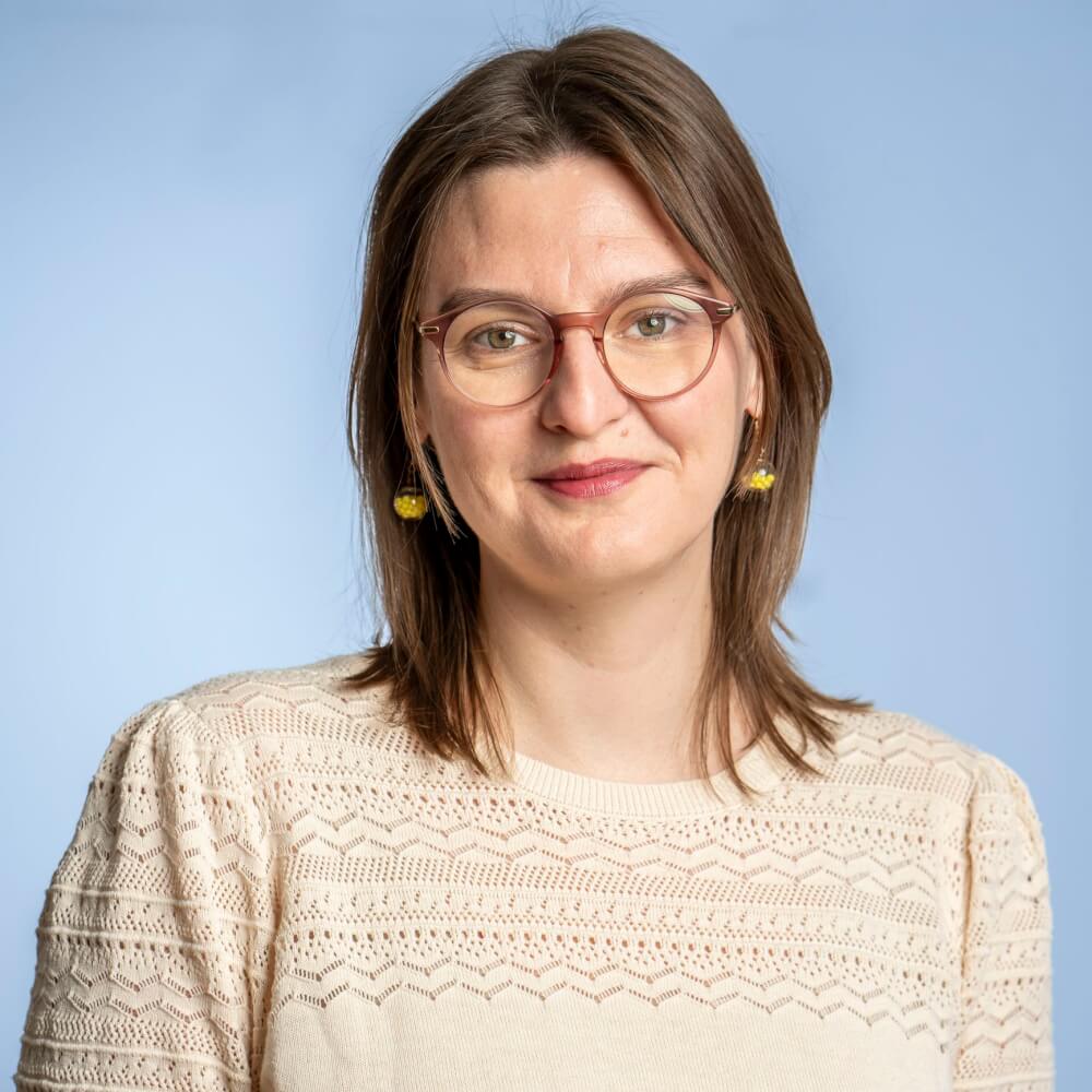 Zu sehen ist Laura Tetzlaff, künstlerische Leiterin Junge WLB an der Württembergischen Landesbühne