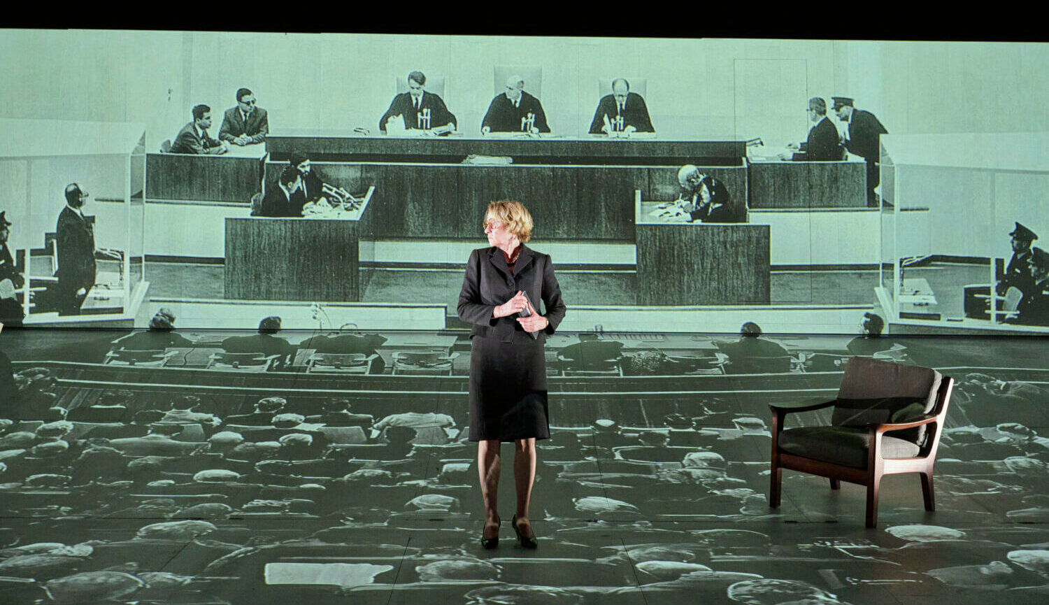 Corinna Harfouch als Hannah Arendt