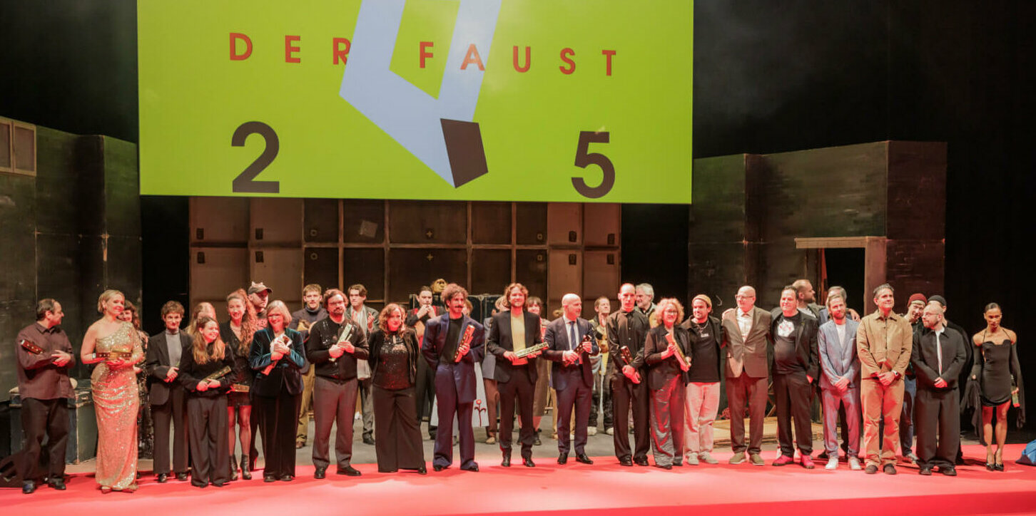 Abschluss mit allen Preisträgerinnen und Preisträgern