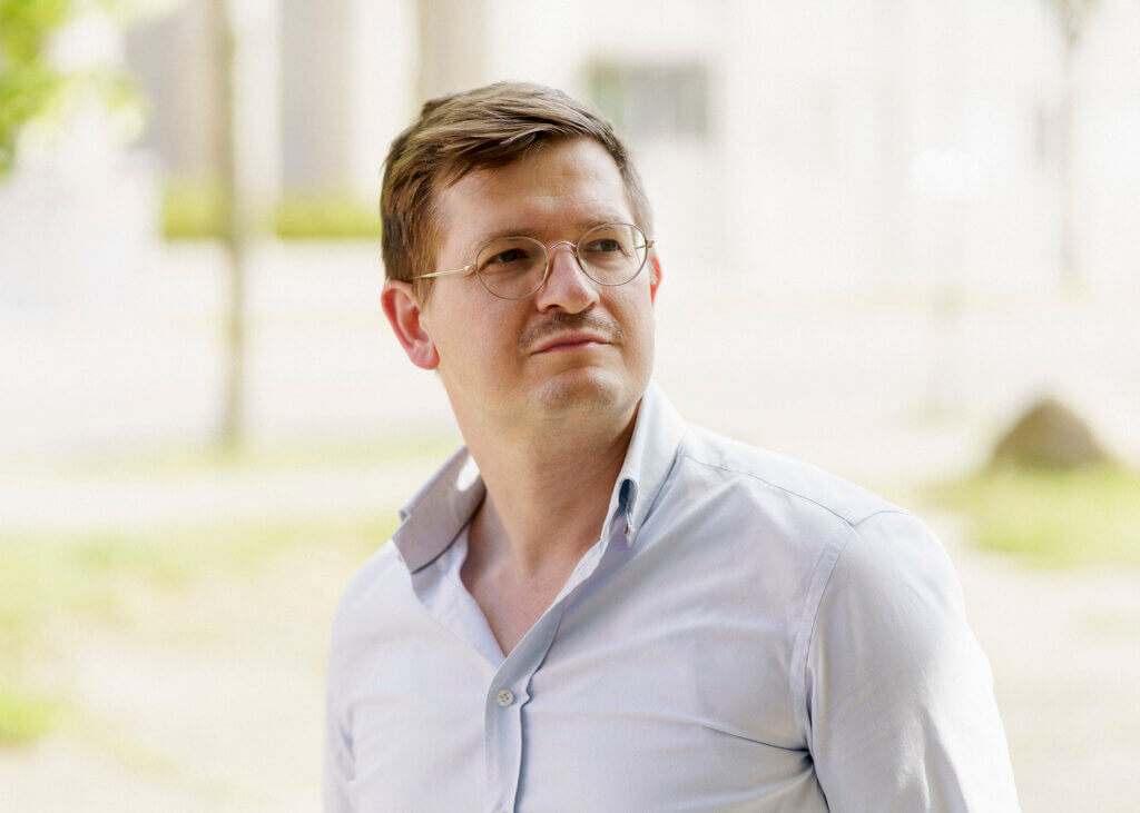 Porträt von Wolfram Höll.