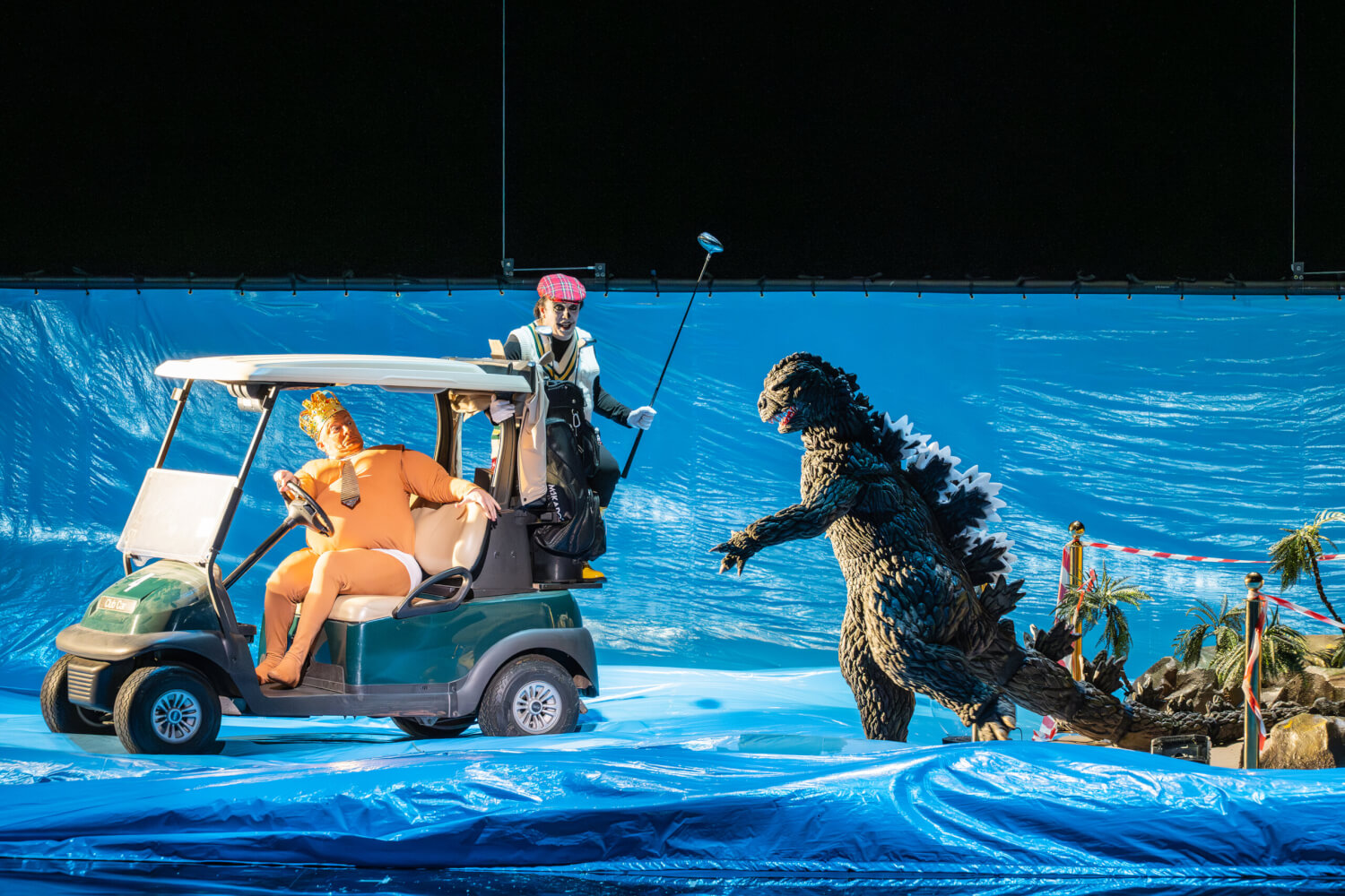 Eine Politgroteske in der Regie von Tobias Kratzer.