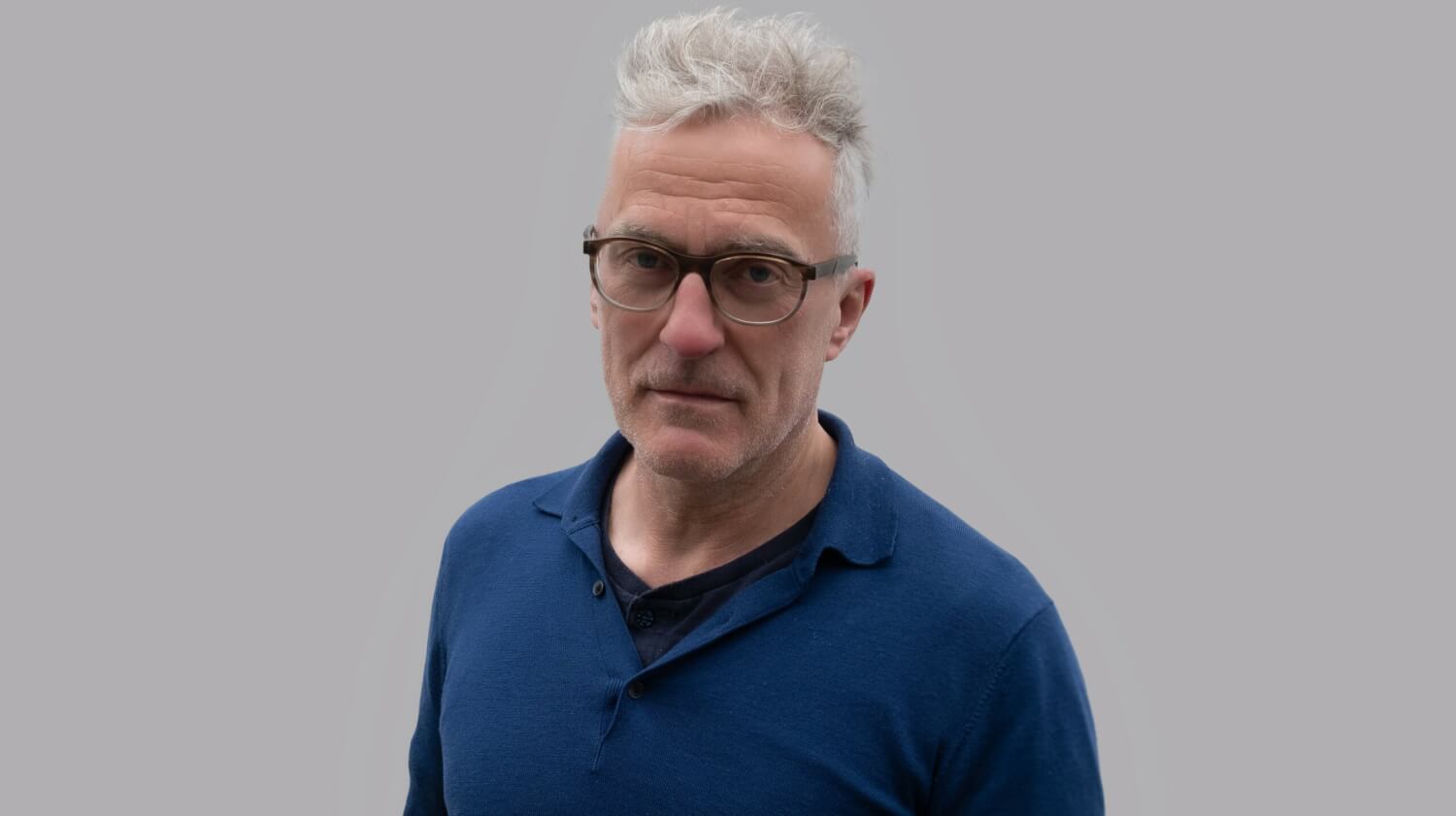 Zu sehen ist der Komponist Wolfgang Böhmer