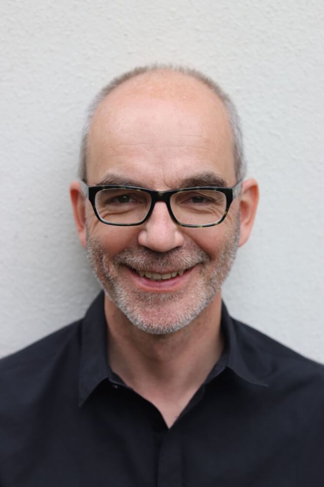 Porträt von Rainer Holzapfel, Operndirektor Landesbühnen Sachsen.