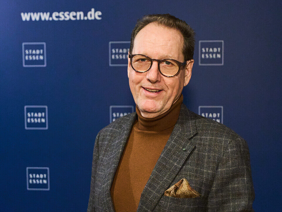 Porträt von Peter Theiler, Interimsintendant am Aalto-Musiktheater Essen in der Spielzeit 2027/28.