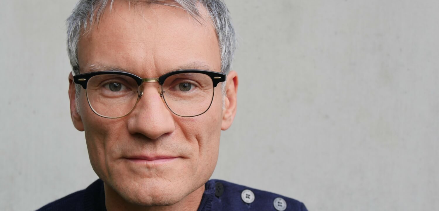 Porträt von Enrico Stolzenburg, Professor an der Universität der Künste in Berlin.