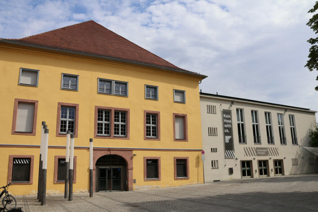 Zu sehen ist das schauspiel erlangen von außen