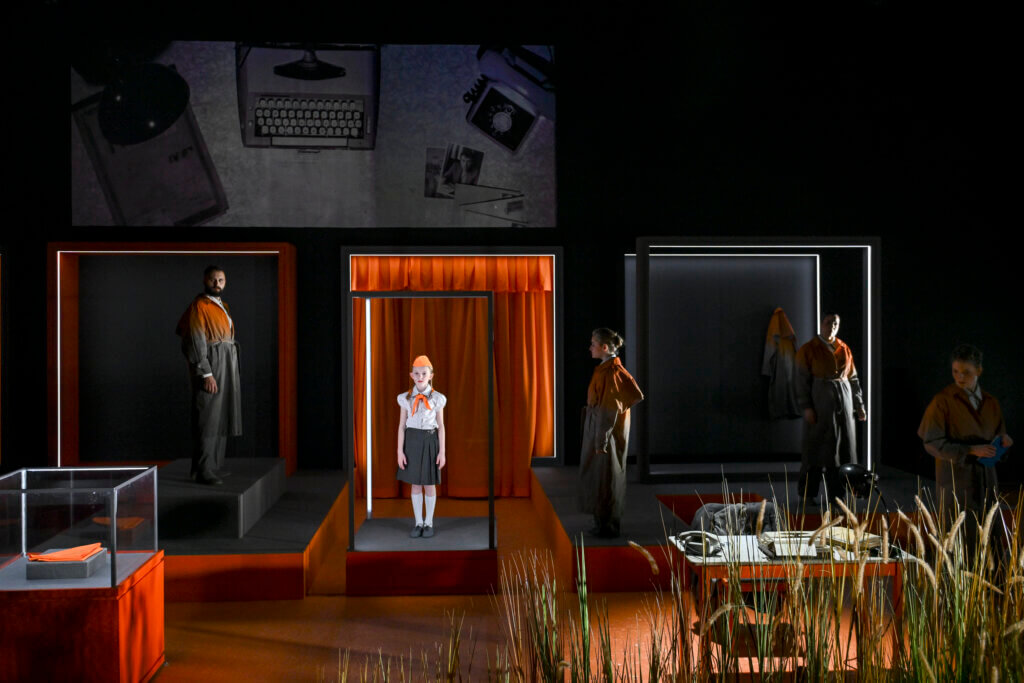 "Die wunderbaren Jahre" an der Semperoper
